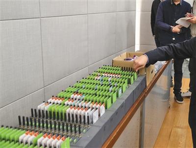 温州警察破裂非法控制家用相机箱，32嫌疑人退回案件; 记者发现该线可以轻松购买相机帐户